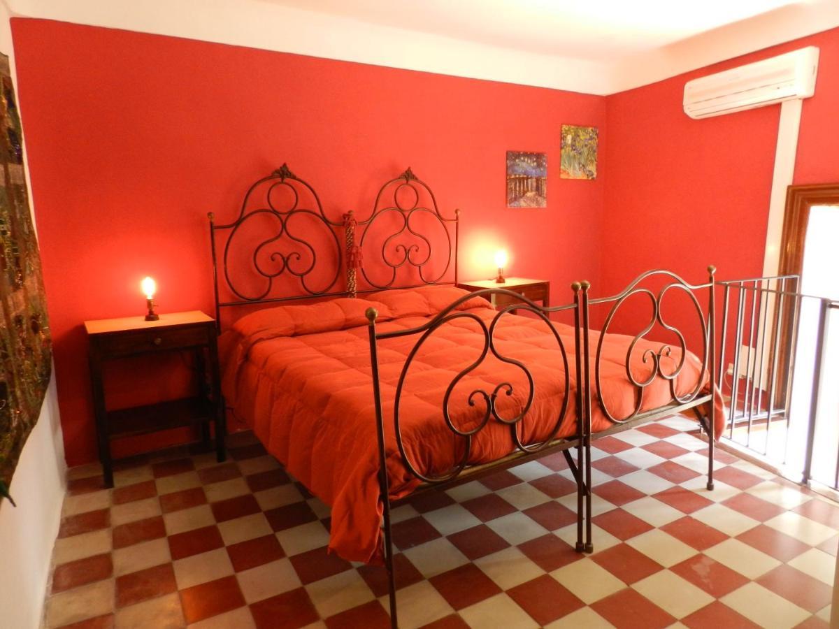 Antico Palazzo Affitti Brevi Bed and Breakfast Piazza Armerina Eksteriør billede